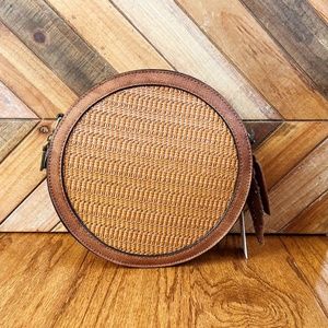 Simply Noelle Round Canteen Crossbody in Teak